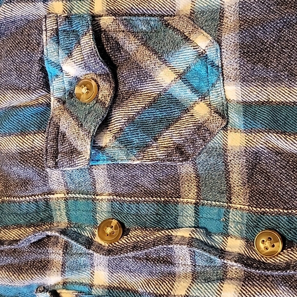 🍉3/$25🍉 Wrangler Button Down Shirt - Picture 2 of 5